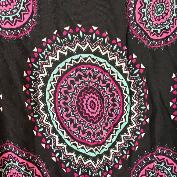 Torrid Challis Hi LO Dress Black Medallion Highneck Sleeveless Keyhole Size 2 2x - Picture 5 of 15